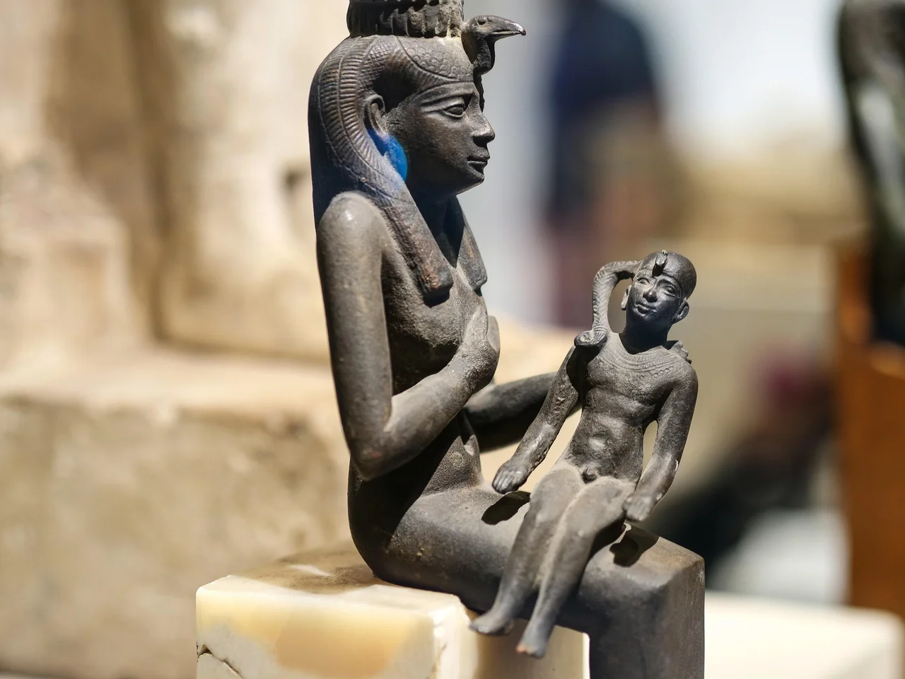 pharaoh, pharaoh and mother, isis
